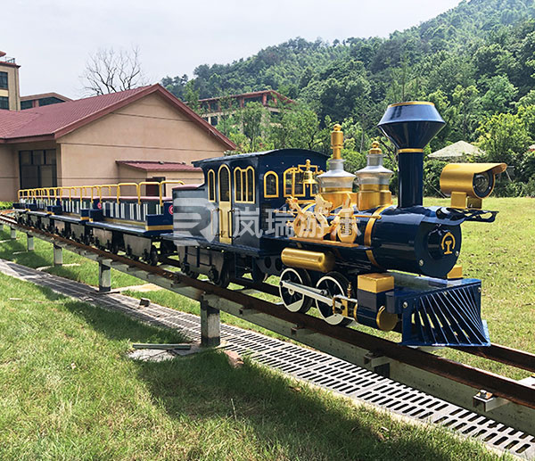 网红小火车：慢游时光里的浪漫诗行